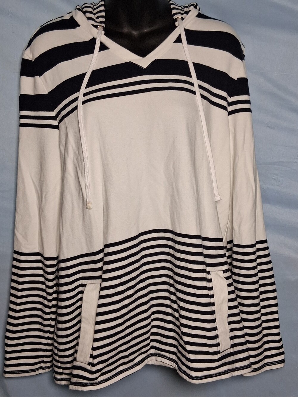 Talbots Nautical Striped Pullover Hoodie in size Women's XL.
